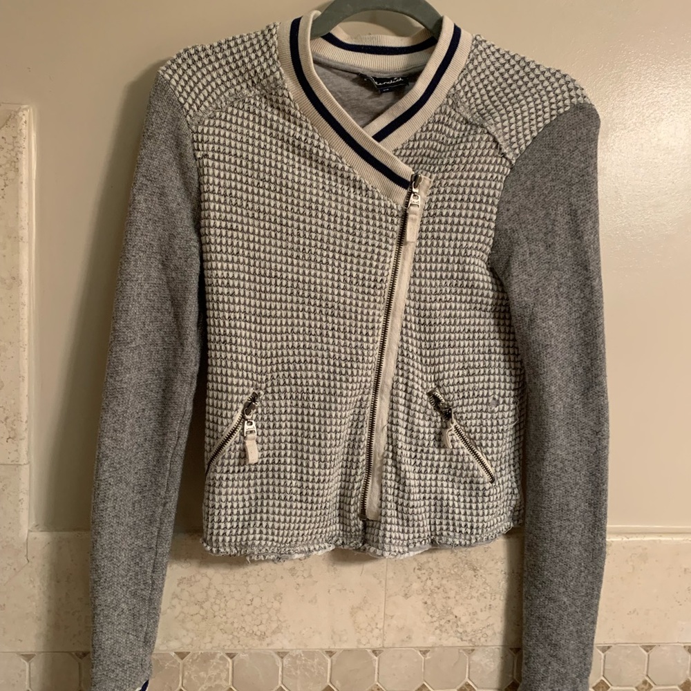 Splendid Soft Lightweight Jacket! - image 2